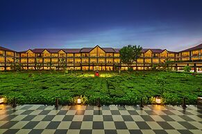 MAYFAIR Tea Resort