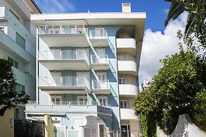 Elegante Trilocale Marconi Prima Fila Mare