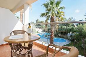 Three Stars Beach Hotel