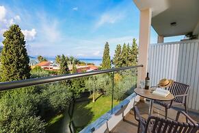 Three Stars Beach Hotel