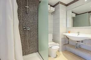 Three Stars Beach Hotel