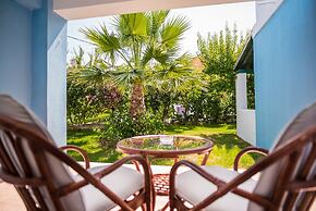 Three Stars Beach Hotel