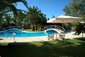 Three Stars Beach Hotel