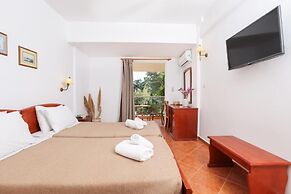 Three Stars Beach Hotel