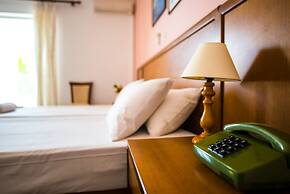 Three Stars Beach Hotel