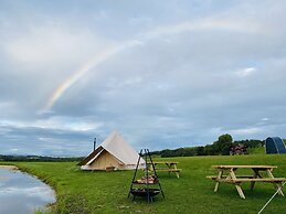 Anna-may Luxury Tent - Two Doubles