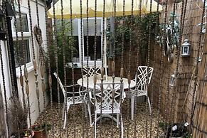 Cozy Nook Cottage - Sleeps 4, Garden & Parking