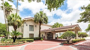 Studio 6 Baytown, TX - Garth Road