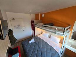 Premiere Classe Troyes Sud - Parc Saint Thibault