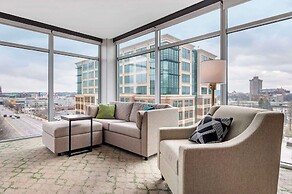 Cambria Hotel Louisville Downtown-Whiskey Row