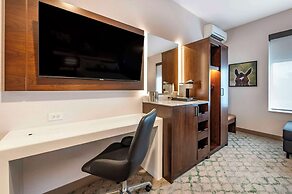 Cambria Hotel Louisville Downtown-Whiskey Row