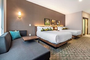 Cambria Hotel Louisville Downtown-Whiskey Row