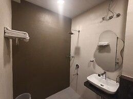 H n M The Boutique Hotel