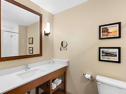Comfort Inn & Suites Munising-Lakefront