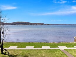 Comfort Inn & Suites Munising-Lakefront