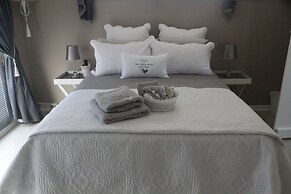 The Vintage Crane Guesthouse