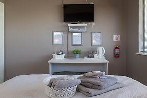 The Vintage Crane Guesthouse