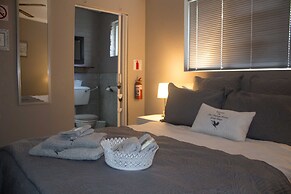 The Vintage Crane Guesthouse