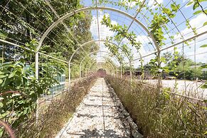 OYO 75378 Thawapee Resort