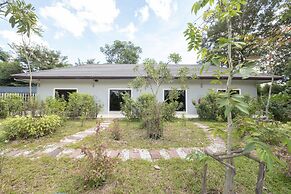 OYO 75378 Thawapee Resort