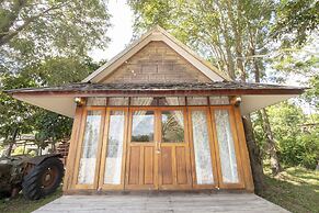 OYO 75378 Thawapee Resort