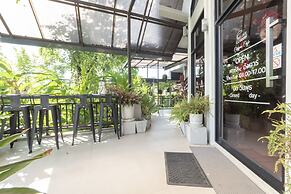 OYO 75378 Thawapee Resort