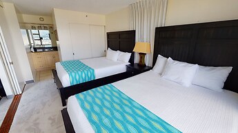 Updated 22nd Floor Waikiki Condo - Free parking & WiFi - Ideal for lar