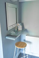 INNit Rooms Ocean Breeze