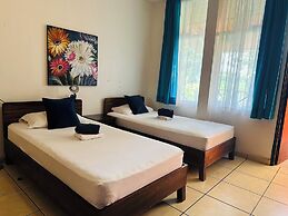 Casa de Lis Hotel & Tourist Information Centre