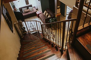 Casa de Lis Hotel & Tourist Information Centre