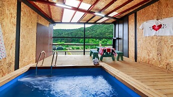 Gyeongju Edith Poolvilla & Pension