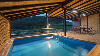 Gyeongju Edith Poolvilla & Pension