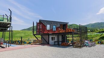 Gyeongju Edith Poolvilla & Pension