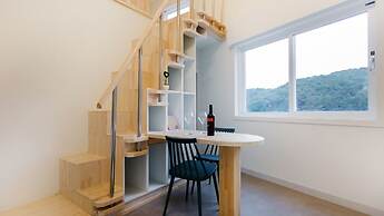 Gyeongju Edith Poolvilla & Pension