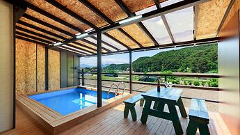 Gyeongju Edith Poolvilla & Pension