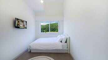 Gyeongju Edith Poolvilla & Pension