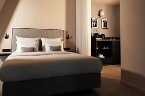 MIANO Hotel & Bar