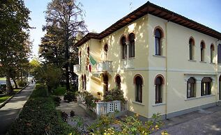 Casa Villa Gardenia- Atika & Atif