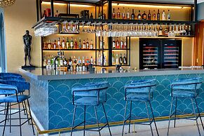 Apogee Boutique Hotel & Spa