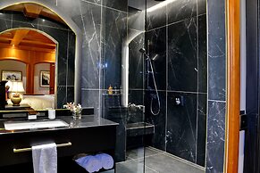 Apogee Boutique Hotel & Spa