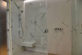 Apogee Boutique Hotel & Spa