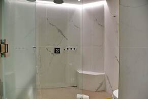 Apogee Boutique Hotel & Spa