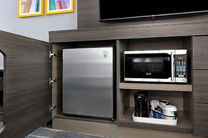 Hampton Inn & Suites Houston East Beltway 8