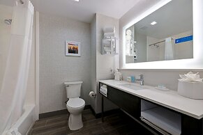 Hampton Inn & Suites Houston East Beltway 8