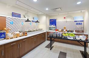 Holiday Inn Express And Suites Abingdon by IHG