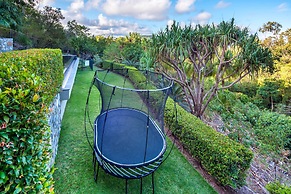 Iluka Luxury House With Ocean Views On Half Acre With Pool And Two Gol