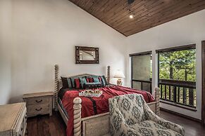 Christi and Don's Nuthouse