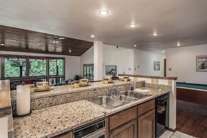 Christi and Don's Nuthouse