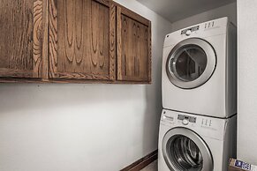 Christi and Don's Nuthouse