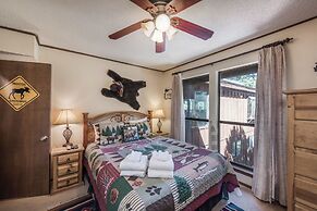 Cowboys Indians and Outlaws by Vtrips